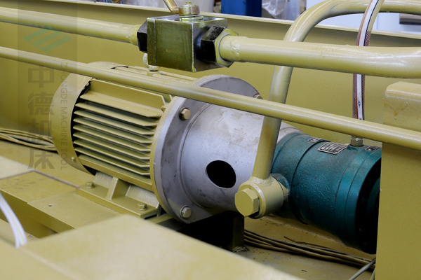 ZDG-832知名品牌電機及優質油泵,動力強勁澎湃.jpg ZDG-832知名品牌電機及優質油泵,動力強勁澎湃.jpg