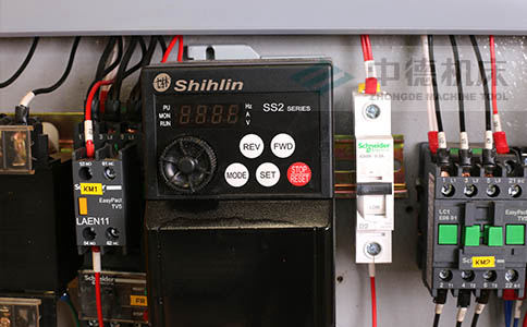 ZDS-432臺灣高品質變頻器,更低頻更節能,快速定位.jpg ZDS-432臺灣高品質變頻器,更低頻更節能,快速定位.jpg