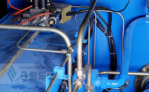 ZDK-20032全金屬管套連接,高溫不膨脹,可長期保證精度.jpg ZDK-20032全金屬管套連接,高溫不膨脹,可長期保證精度.jpg